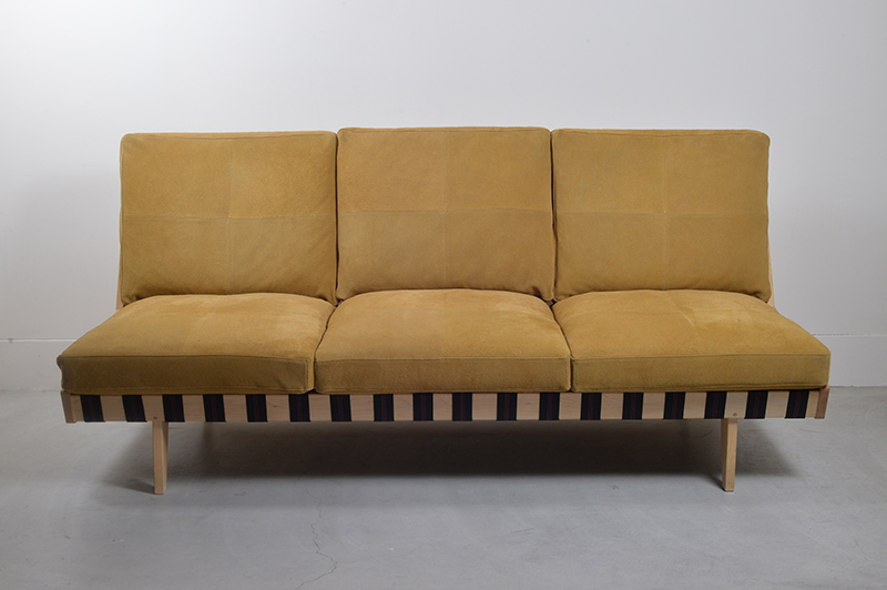 Bony Sofa