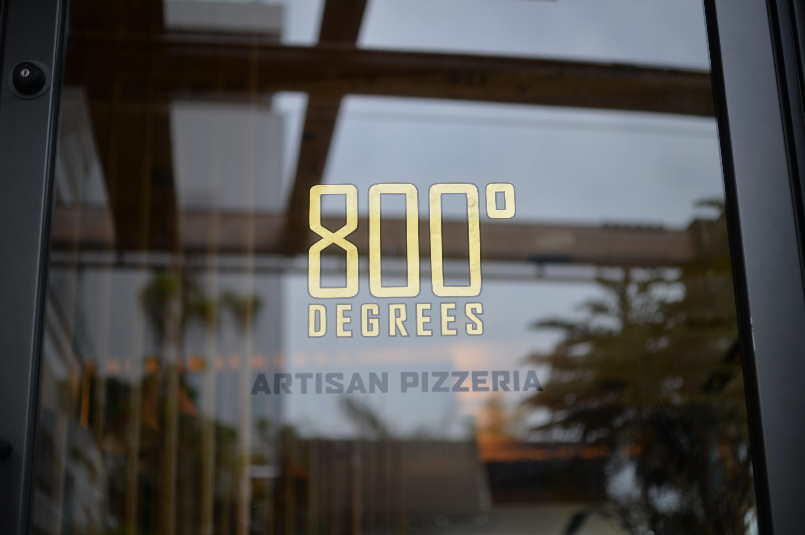 800 DEGREES