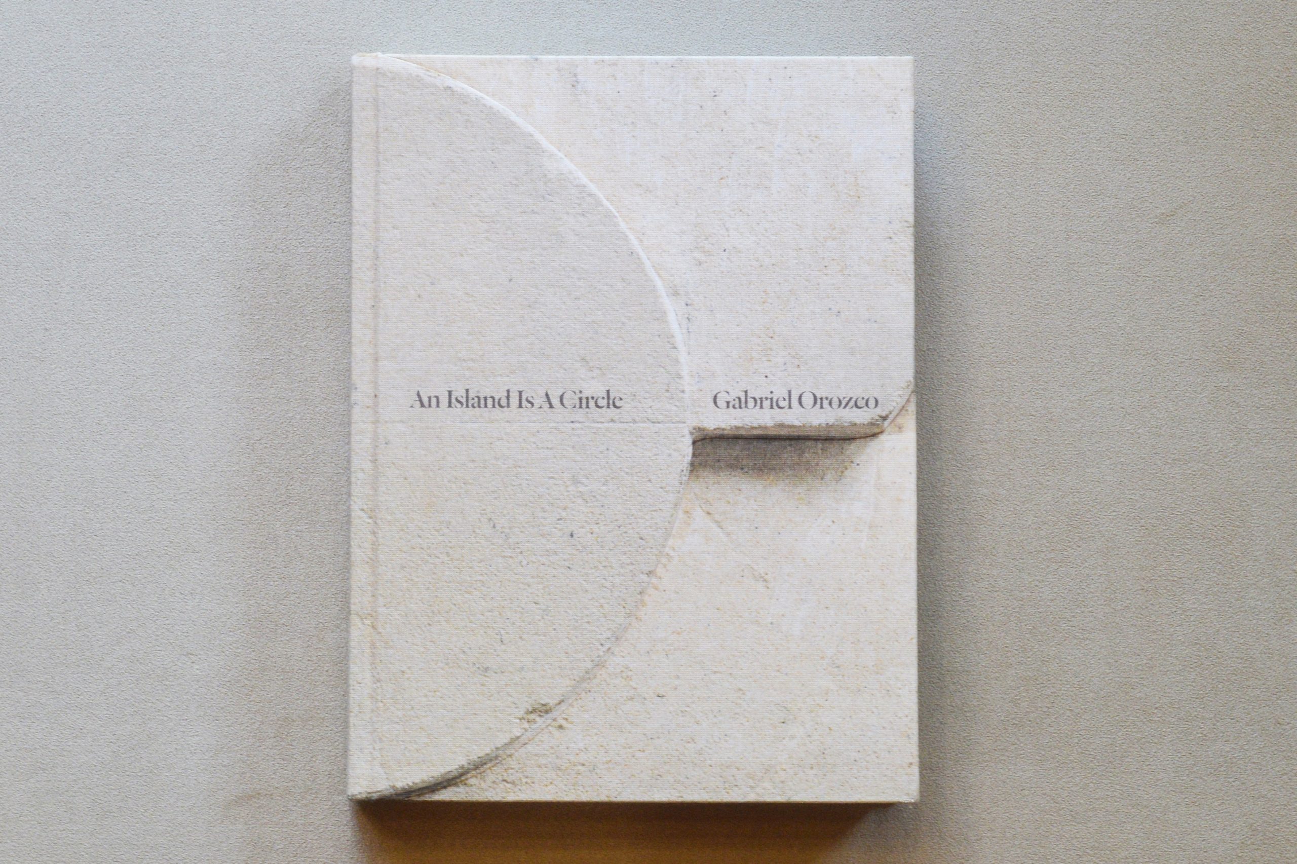 An Island Is A Circle : Gabriel Orozco